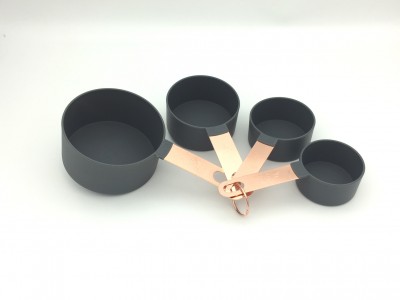 Set of 4's Stainless Steel Measuring Cups